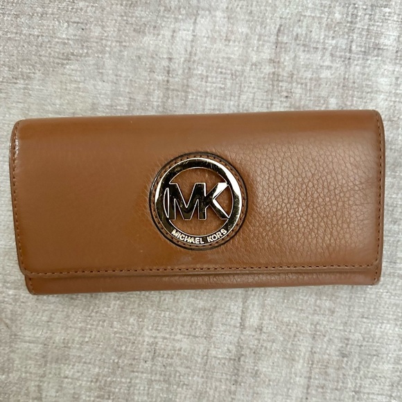 MICHAEL KORS LG CHAIN
SHOULDER TOTE BLUE + WALLET - Picture 15 of 16